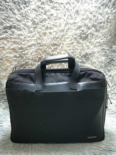 (Category: ) located in . Submitted by jmy_surplus.2 (Listing ID 1444114858, Image 1). Description: .
