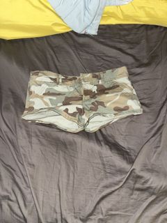 (Category: ) located in . Submitted by fashiooo (Listing ID 1444176365, Image 1). Description: .