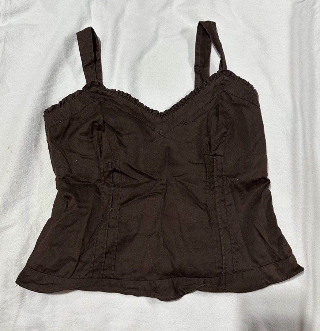 Brown Ruffled V-Neck Corset Top (Category: Sleeveless) located in Quezon City. Submitted by itemsbyj (Listing ID 1444138613, Image 1). Description: - small-medium.