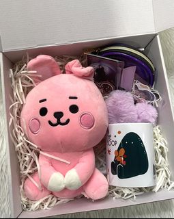 (Category: ) located in . Submitted by kiwis_closet (Listing ID 1444186138, Image 1). Description: .