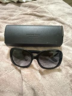 (Category: ) located in . Submitted by shopwithissh (Listing ID 1444221551, Image 1). Description: .
