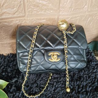 (Category: ) located in . Submitted by dione_closet503 (Listing ID 1444176745, Image 1). Description: .