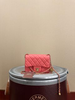 (Category: ) located in . Submitted by emishouseofluxe (Listing ID 1444186936, Image 1). Description: .