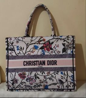(Category: ) located in . Submitted by elviraarab79849 (Listing ID 1444171596, Image 1). Description: .