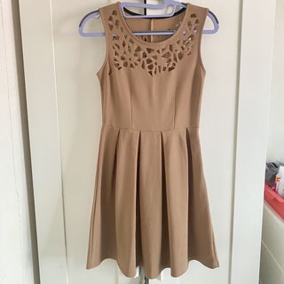 (Category: ) located in . Submitted by shopsundayx (Listing ID 1444140432, Image 1). Description: .