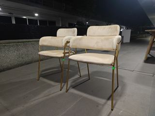 Dining Chairs, Bar Stools & Bar Tables Collection item 3