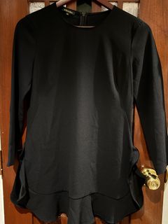 (Category: ) located in . Submitted by fashion_alpha (Listing ID 1444204884, Image 1). Description: .