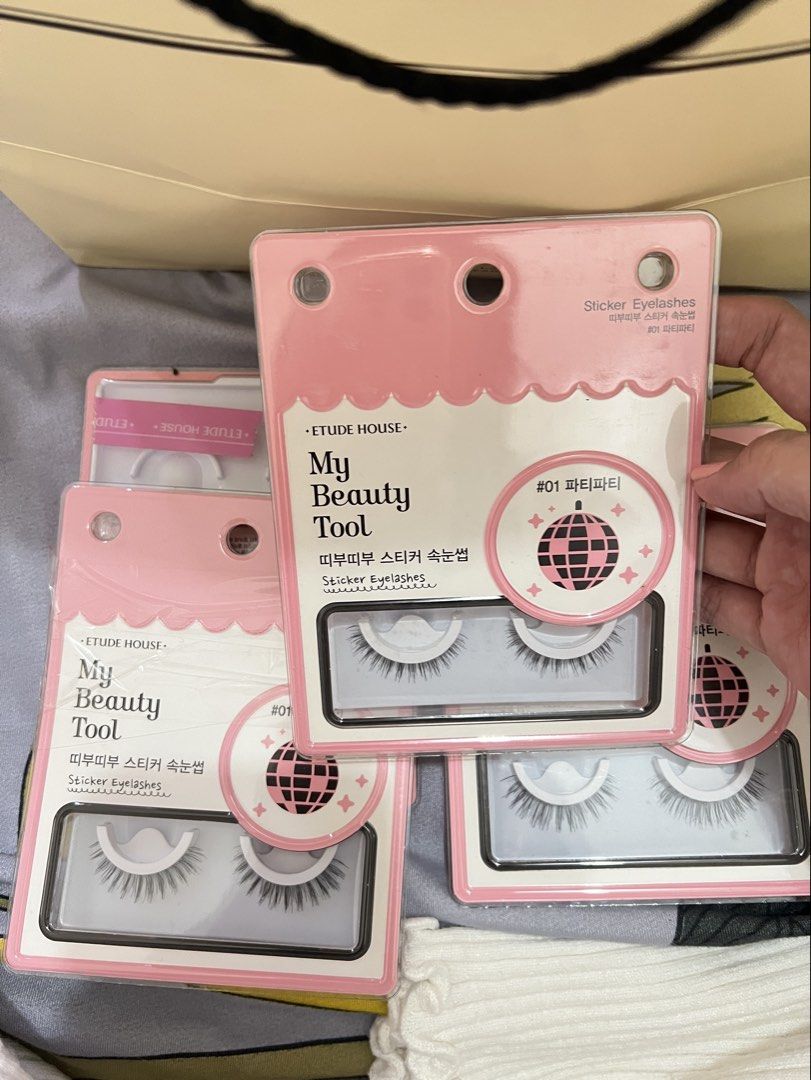 Etude House sticker eyelashes (Category: Makeup) located in Las Pinas. Submitted by gmonteros (Listing ID 1444234496, Image 1). Description: .