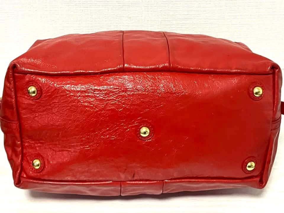 Fastbreak ‼️YSL Easy Small (Category: Luxury Bags & Wallets) located in Pasay City. Submitted by cpb__ (Listing ID 1444128760, Image 3). Description: #highlight.