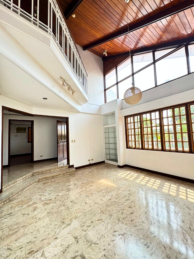 (Category: ) located in . Submitted by thatsbrokerraven (Listing ID 1444169278, Image 1). Description: .