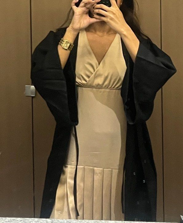 Formal Elegant Dress (Champagne) (Category: Dresses) located in Manila. Submitted by brrrbrrr.zn (Listing ID 1444143406, Image 3). Description: .