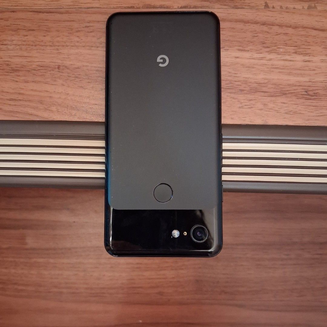 Google Pixel 3 128GB Black (Category: Google Pixel) located in Quezon City. Submitted by lheochan (Listing ID 1444118491, Image 3). Description: - Google Pixel 3 - 128GB Storage - Color: Black - Sleek and classic design - Perfect for photography enthusiasts - Meetup available in Cubao, Quezon City.