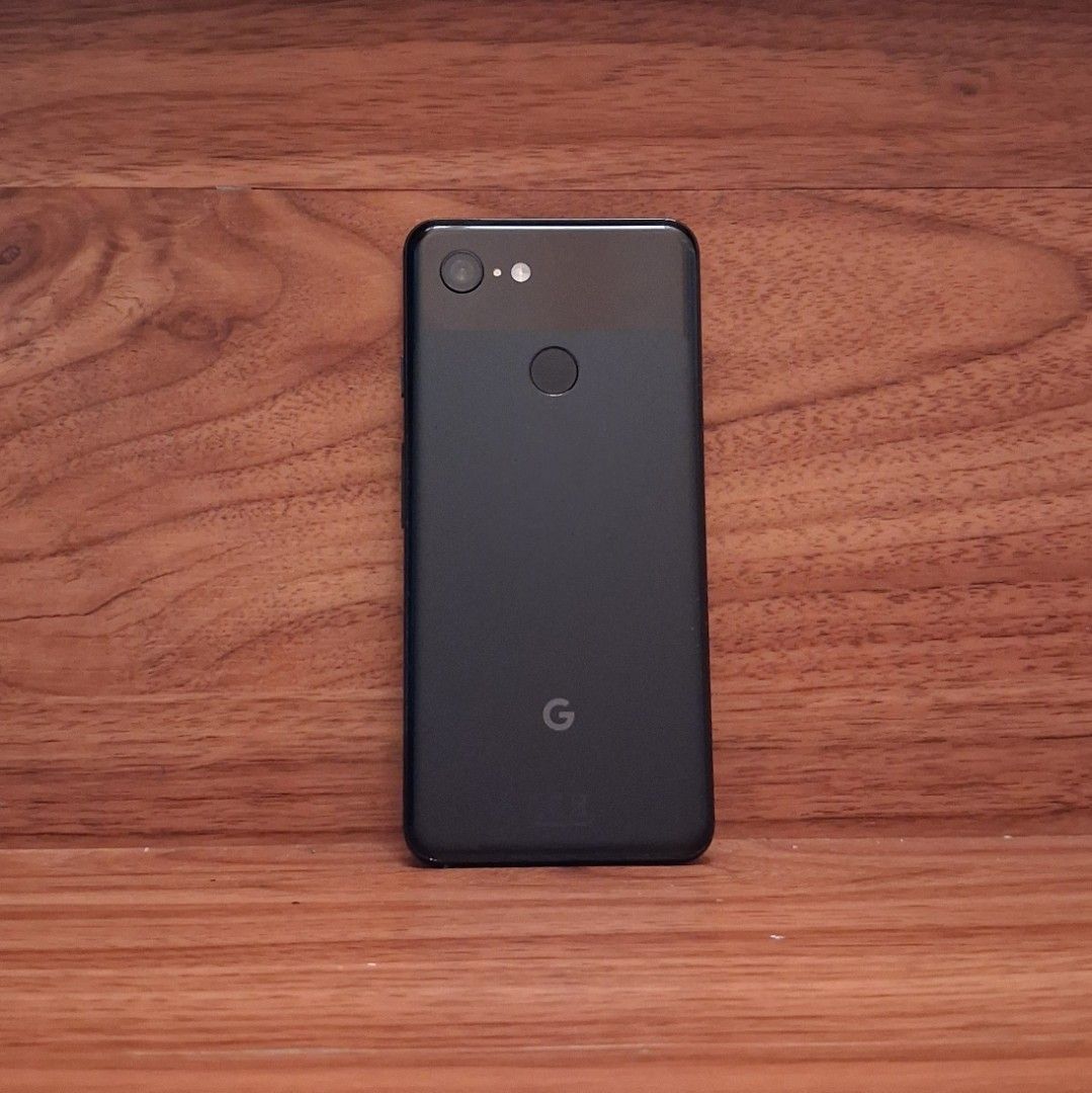 Google Pixel 3 128GB Black (Category: Google Pixel) located in Quezon City. Submitted by lheochan (Listing ID 1444118491, Image 1). Description: - Google Pixel 3 - 128GB Storage - Color: Black - Sleek and classic design - Perfect for photography enthusiasts - Meetup available in Cubao, Quezon City.