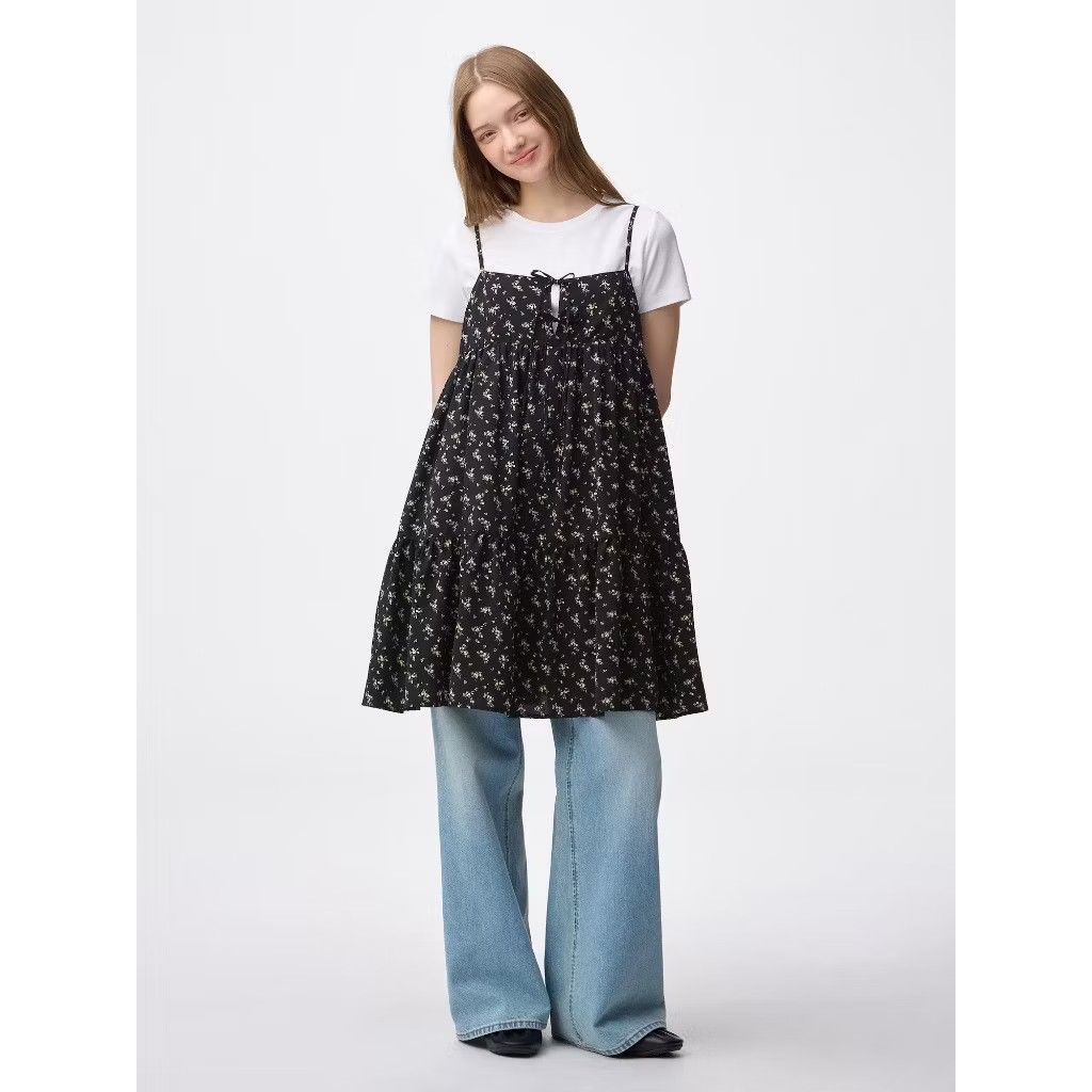 GU Floral Camisole Tunic - Black (Category: Sleeveless) located in Taguig. Submitted by erichabeee (Listing ID 1444145628, Image 1). Description: Brand new with tag. Size Small. Lowballers will not be entertained. RFS: Wrong size..