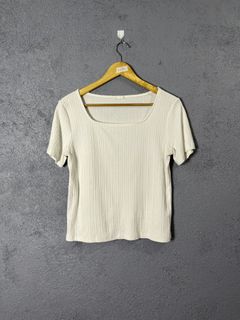 (Category: ) located in . Submitted by basicthrifted (Listing ID 1444234562, Image 1). Description: .