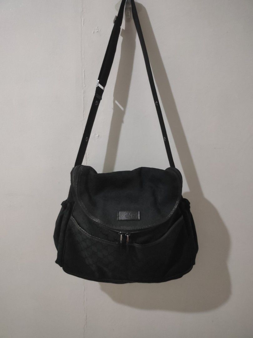 Gucci Diaper Bag (Category: Luxury Bags & Wallets) located in Ozamiz City. Submitted by ukaygrails (Listing ID 1444301323, Image 1). Description: Authentic In great condition Comes with changing pad Great for moms or for your daily use ❤️❤️.