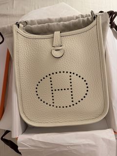（分類：）位於 。 由 majestitch 提交（商品編號 1444159288，圖片 1）。簡介： 。