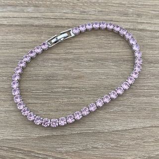 (Category: ) located in . Submitted by allaboutgemsandco (Listing ID 1444123685, Image 1). Description: .