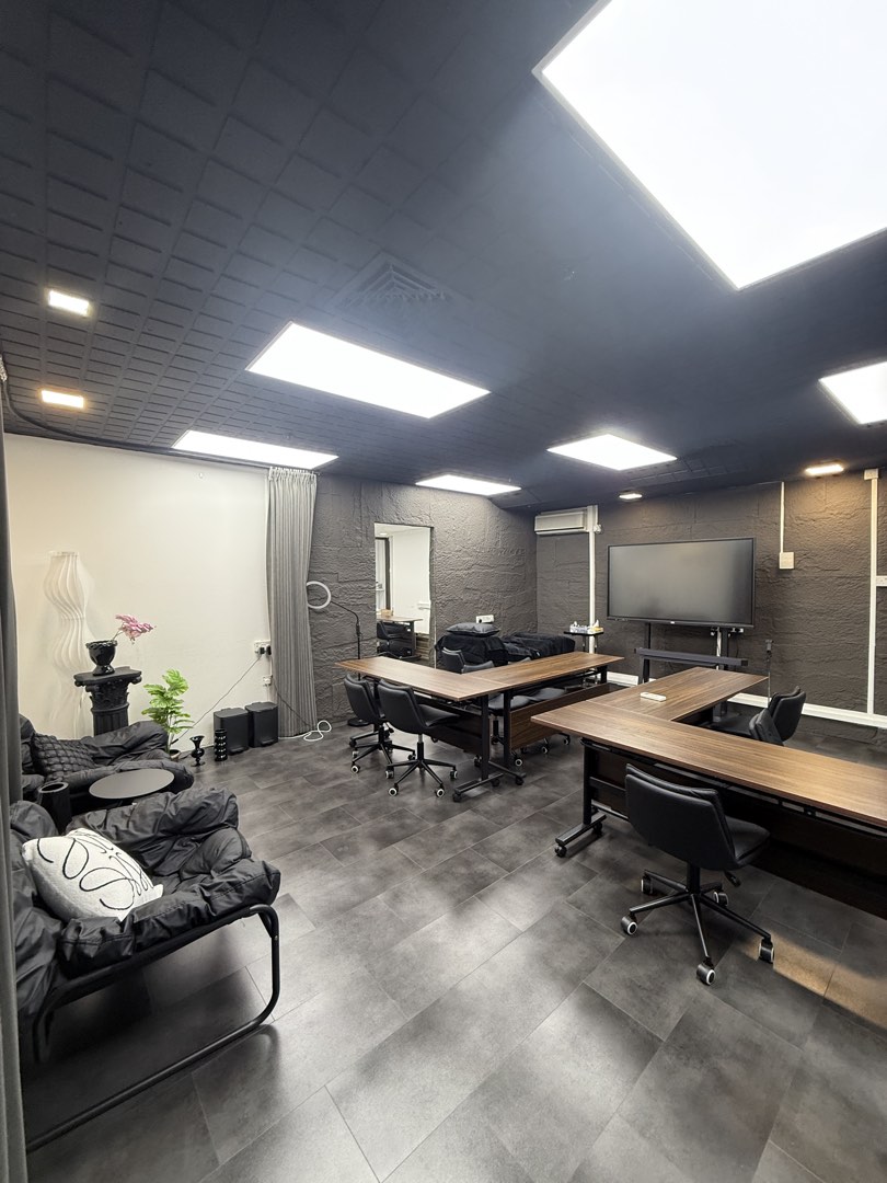 (Category: ) located in . Submitted by xevvmvj5ka (Listing ID 1444199045, Image 1). Description: .