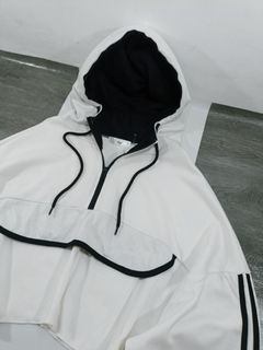 (Kategori: ) berada di . Dikirim oleh aushthrift (ID iklan 1444241811, Gambar 1). Deskripsi: .