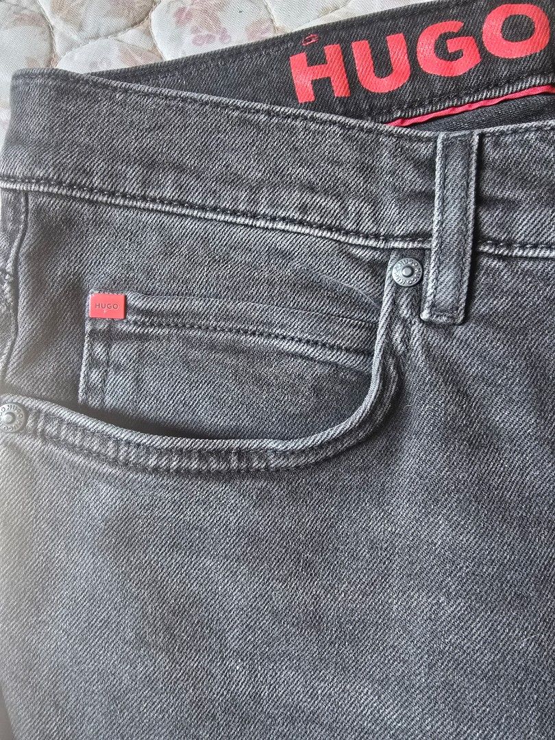 HUGO BOSS 340 Responsible Denim Jeans (Category: Jeans) located in Quezon City. Submitted by jb0516 (Listing ID 1444261280, Image 3). Description: - Grey wash HUGO BOSS jeans - Features 'HUGO 340 Responsible Denim' detail on the side - Classic five-pocket styling - Button and zip fly closure - Perfect for comfortable everyday wear.