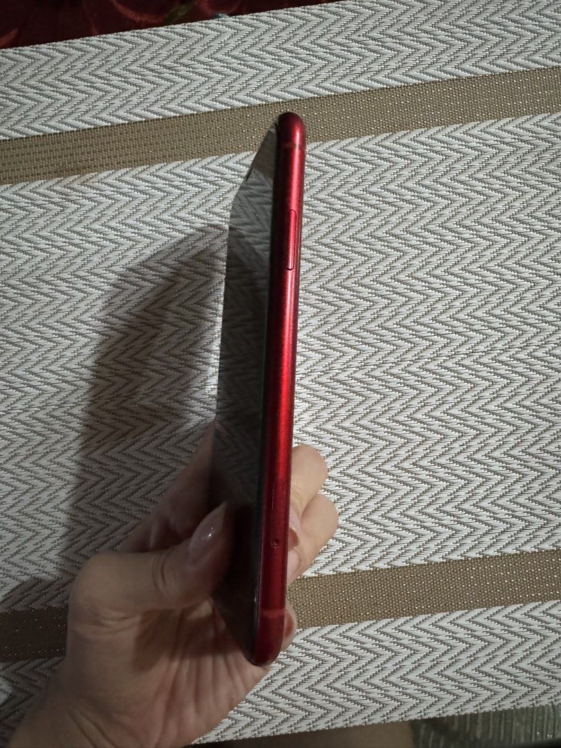 Iphone XR 64gb (Category: iPhone X Series) located in Pasig City. Submitted by nicll (Listing ID 1444229295, Image 3). Description: Iphone XR (Red) 64gb 73% battery health Still works well What you see is what you get.