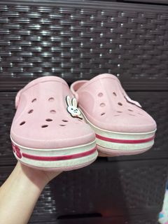 (Category: ) located in . Submitted by littlebooythriftstore (Listing ID 1444242531, Image 1). Description: .