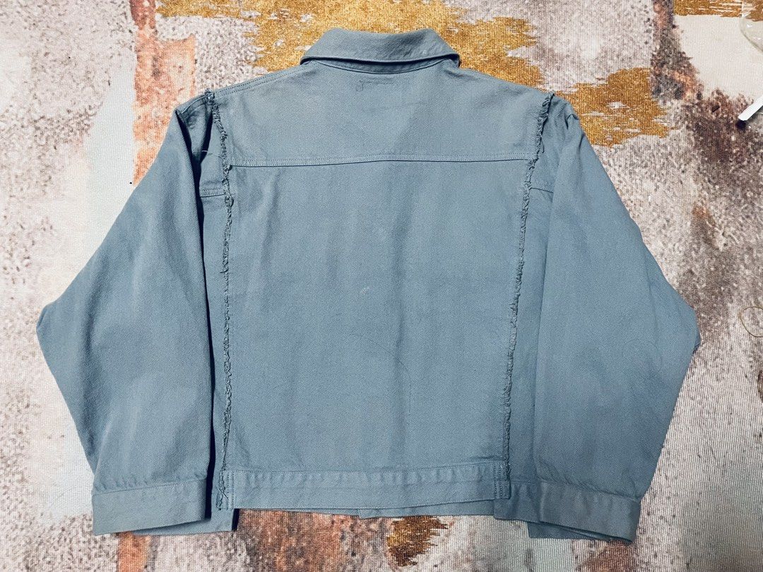 Jacket / Outerwear (Category: Coats, Jackets and Outerwear) located in Kuala Kangsar. Submitted by joxander (Listing ID 1444276313, Image 2). Description: Japanese Brand ( Niko and…) Size L (Pit 22-23/26) - cutting crop Condition 9/10 ( Carik ii di baju memang design asal ) Badan M-L boleh pakai, cutting crop unik, kain jacket macam denim, keras tapi tak nipis or tebal sangat, ride best, Pos +Rm10 Harga boleh nego asalkan bukan lowball ! Item dij