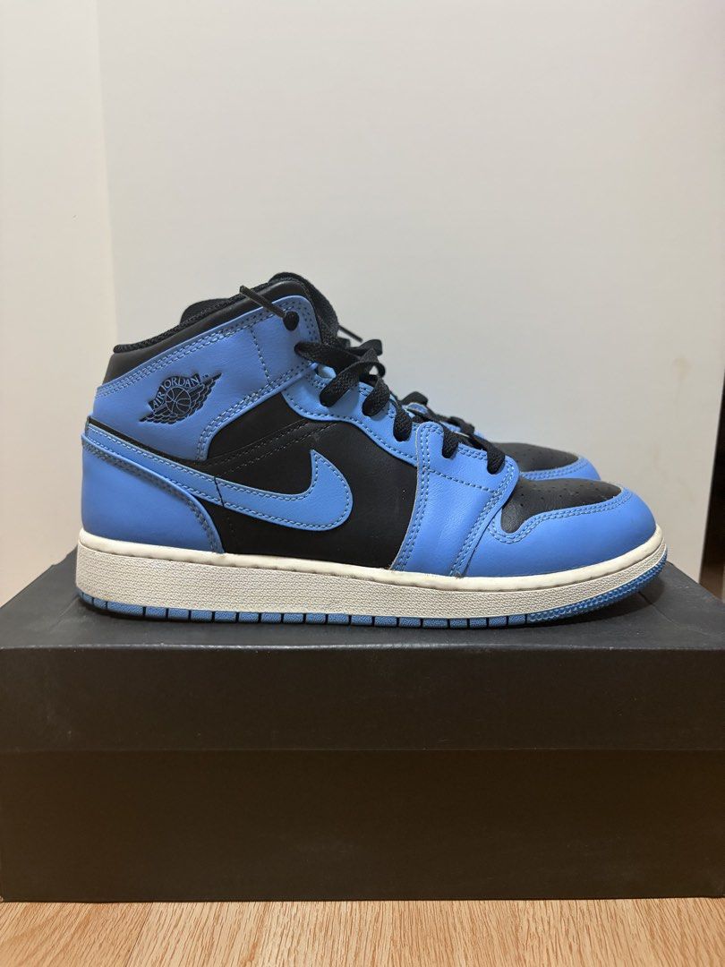 Jordan 1 Mid GS (Category: Sneakers) located in Manila. Submitted by mxnasmbrd (Listing ID 1444266357, Image 2). Description: Jordan 1 GS 7y Slightly Used Light creases 9/10 conditon .