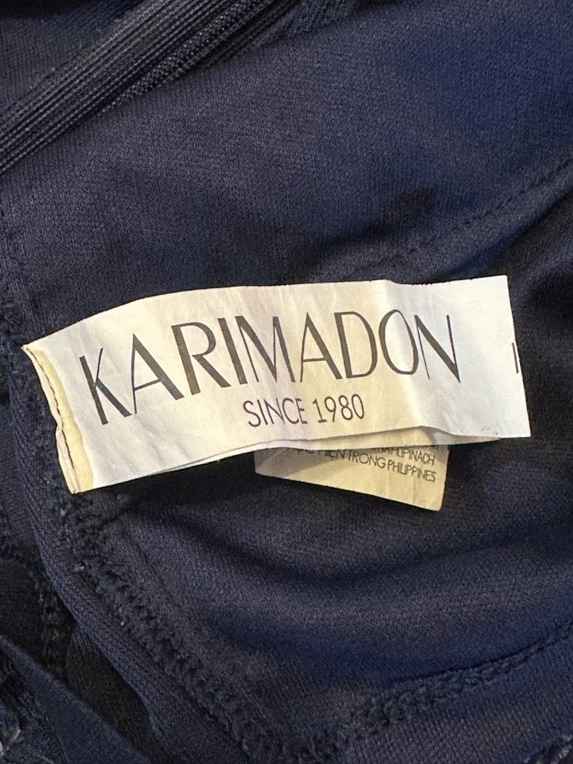 Karimadon Navy Blue Lace Crop Top (Category: Others Tops) located in Muntinlupa City. Submitted by zanne426 (Listing ID 1444180920, Image 2). Description: - Navy blue lace crop top from Karimadon - Sleeveless design - Round neckline - Unique all-over cut-out pattern - Scalloped hemline - Perfect for dressing up or down - Pairs well with high-waisted skirts or pants Size sml-med.