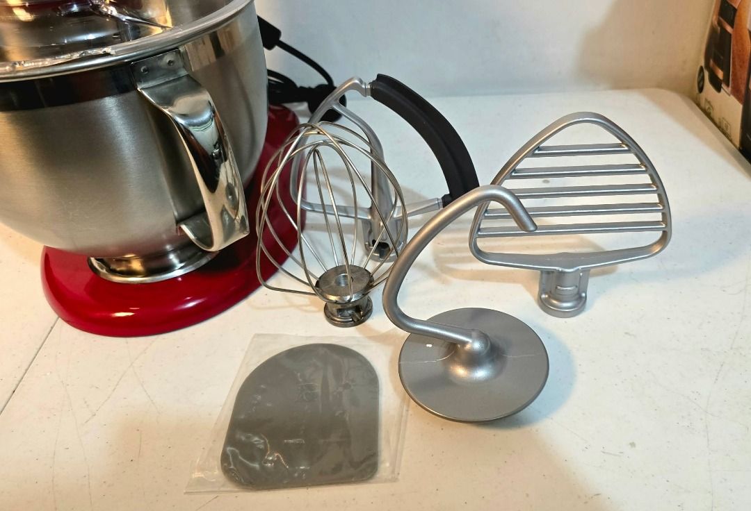KitchenAid Artisan 5qt Stand Mixer (Category: Hand & Stand Mixers) located in Rizal. Submitted by joan5505 (Listing ID 1444144985, Image 3). Description: KitchenAid Artisan 5qt Stand Mixer Australian mall pull out Used as display unit 220V 5qt/4.8L Made in USA Brandnew no box Complete attachment No issue 21k.