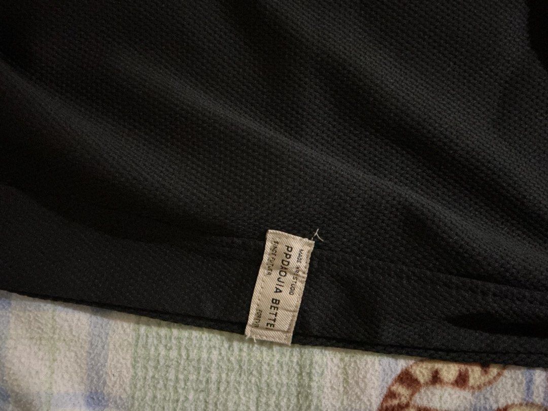 Korean baggy Jeans (Category: Jeans) located in Manila. Submitted by irthrift (Listing ID 1444197018, Image 3). Description: .