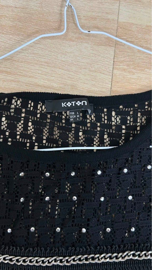 KOTON knitted black dress (Category: Dresses) located in Manila. Submitted by aewinterlemon (Listing ID 1444223824, Image 2). Description: Like new Hugs body best on medium size.