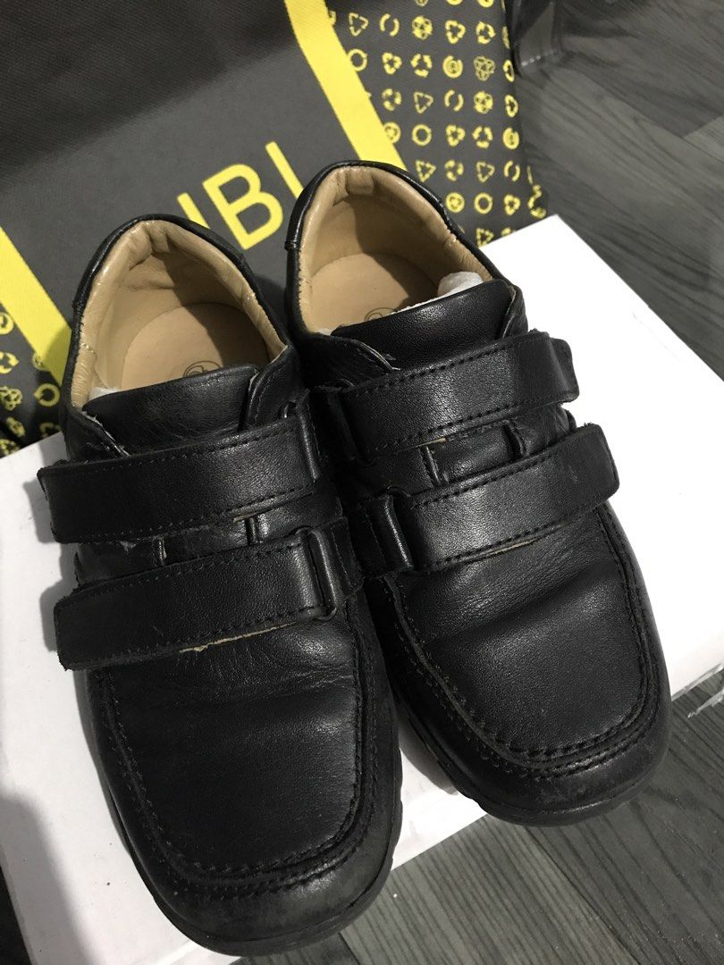 Leather Black Shoes for Kids (Category: Babies & Kids Fashion) located in Marikina City. Submitted by mymik09 (Listing ID 1444155780, Image 1). Description: Preloved Slightly used Size 32 Gibi Black Shoes With Box and Bag .