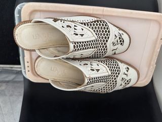 （分類：）位於 。 由 llloveshoppinggg 提交（商品編號 1444153247，圖片 1）。簡介： 。
