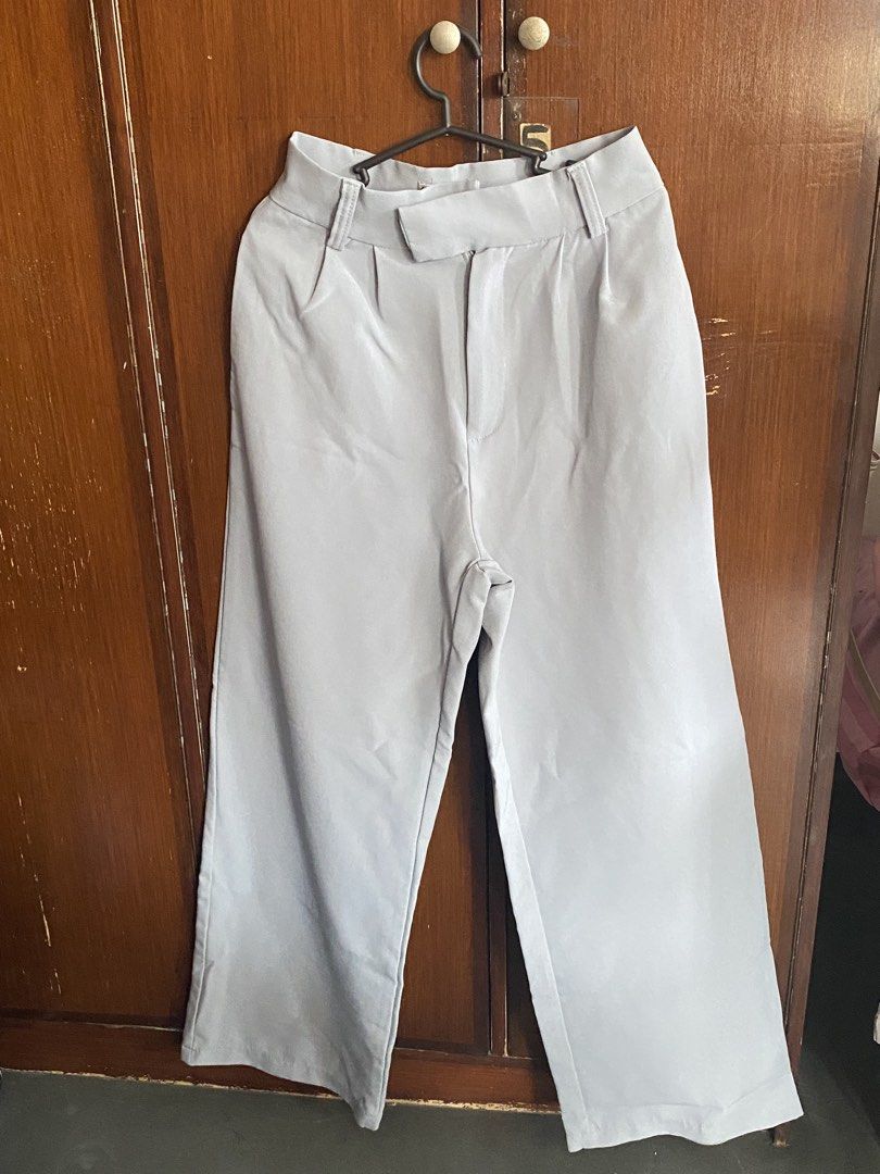 Light Blue Wide Leg Corporate Pants Slacks (Category: Other Bottoms) located in Manila. Submitted by abbysyncs (Listing ID 1444135300, Image 2). Description: Lightly used 📐 S 📐 33 cm waist ⚠️ Light marks on hem ⚠️ Please refer to photos for condition 💳 Maribank or GoTyme (PAYO or Cash on Pick Up (Meet up)) 📦 Meet Up in Savemore Nagtahan, LRT2 Pureza Station or LRT2 Anonas Station 🛵 SDD via Lalamove (SF shouldered by buyer).