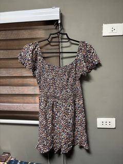(Category: ) located in . Submitted by isabelasthriftclothes (Listing ID 1444141276, Image 1). Description: .