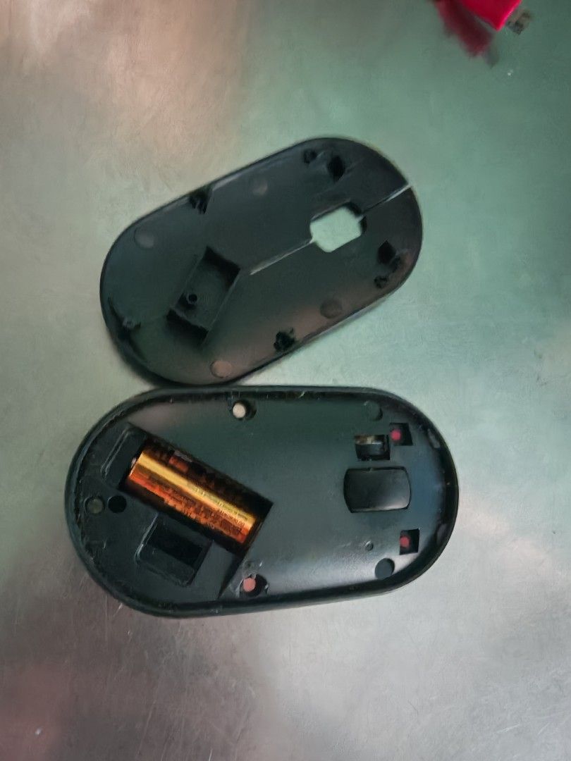 Logi Wireless Mouse (Category: Mouse & Mousepads) located in Carmona. Submitted by tech_hub_cavite (Listing ID 1444189336, Image 1). Description: - Black Logi wireless mouse - Works well, tested and confirmed - Powered by 1 AA battery - Compact and portable design - Ideal for everyday computing - Grab it now!.