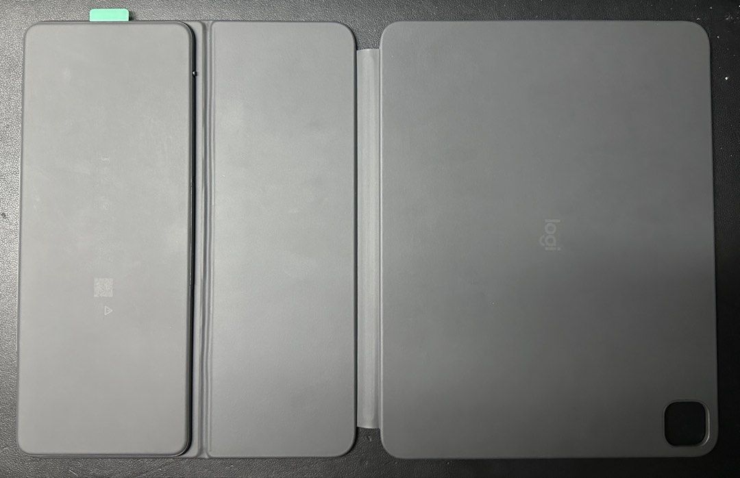 Logitech Flip Folio Keyboard Case for iPad 13” (Category: Cases & Sleeves) located in Quezon City. Submitted by aldrei101 (Listing ID 1444297963, Image 3). Description: For sale/swap to 13” m4/m5 pro magic keyboard (I will add) Bought on 20 May 2026 No issues Feel free to ask any questions Can do meetup around qc Some stuff autofilled by carousell: - Logitech Flip Folio keyboard case - Compatible with iPad Pro 12.9-inch and iPad Air 13-inch - Con