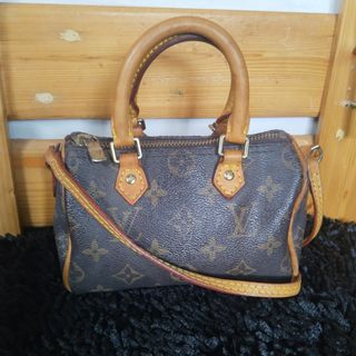 (Category: ) located in . Submitted by dione_closet503 (Listing ID 1444175713, Image 1). Description: .