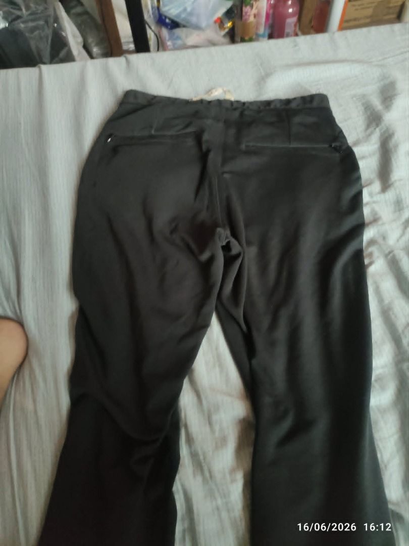 LULULEMON FITTED SLACKS PANTS (400 FREESHIP NA) (Category: Other Bottoms) located in Tarlac. Submitted by preloved-drip (Listing ID 1444223353, Image 2). Description: FOR SALE (READ THE DESCRIPTION) 400 PESOS (SHIPPED) LULULEMON FITTED SLACKS (AUTHENTIC) P.S. HINDI PO KUPAS YAN DAHIL LANG PO SA CAMERA KAYA MUKHANG KUPAS SIZE 2 (SMALL-MEDIUM) COLOR RATE : 9/10 VERY GOOD CONDITION DIMES 28 WAISTLINE, 9.5 THIGH, 5.5 LEGHOLE AND 40 LENGTH HONEST ISSU