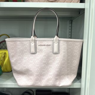 (Category: ) located in . Submitted by bccloset_ (Listing ID 1444294174, Image 1). Description: .