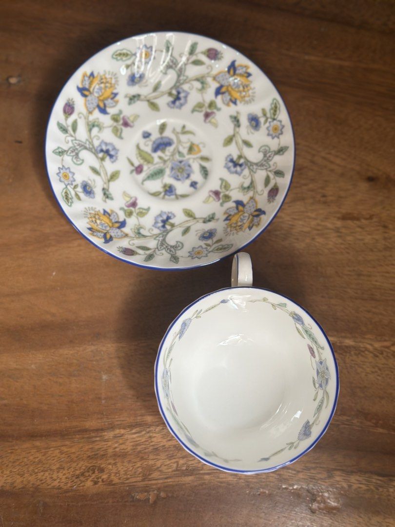 Minton Haddon Hall Blue Tea Cup & Saucer Set (Category: Coffee & Tea Tableware) located in Davao. Submitted by favoritepreloved (Listing ID 1444170609, Image 3). Description: 💜 Brand new condition 💜 Flawless 💜 Very Pretty 💜 Made in England .