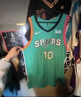 （分類：）位於 。 由 lebronjim 提交（商品編號 1444112324，圖片 1）。簡介： 。