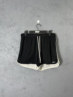 (Category: ) located in . Submitted by basicthrifted (Listing ID 1444234966, Image 1). Description: .