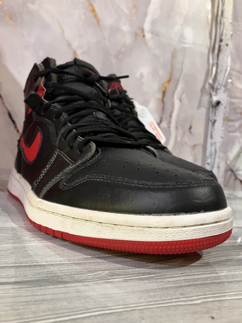 NIKE AIR JORDAN 1 RETRO HIGH SNEAKERS SIZE 11 MEN (Category: Sneakers) located in General Mariano Alvarez. Submitted by adonid (Listing ID 1444169676, Image 2). Description: NIKE AIR JORDAN 1 RETRO SNEAKERS NIKE AIR JORDAN 1RETRO SNEAKERS GOOD CONDITION NORMAL SIGN OF USAGE ONLY SIZE 11 MEN.