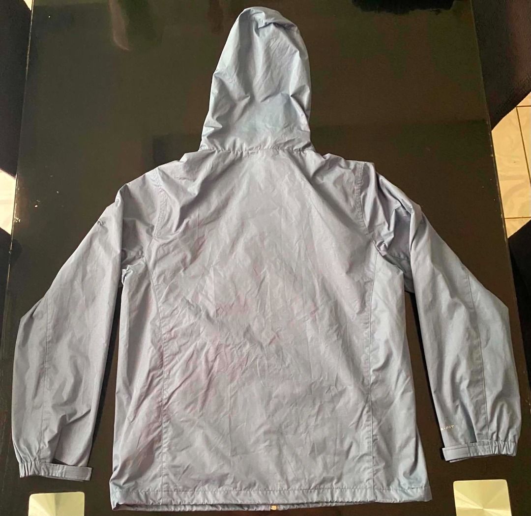 Nike Clima-FIT hooded windbreaker jacket (Category: Coats, Jackets and Outerwear) located in Manila. Submitted by dmalhabour73401 (Listing ID 1444136031, Image 1). Description: DETAILS: Condition: Used - like new Coat & Jacket Style: Windbreaker Description: UNISEX light blue Nike Clima-FIT hooded windbreaker jacket Size: Medium Note: For pick-up only at Aganan, Pavia, Iloilo.