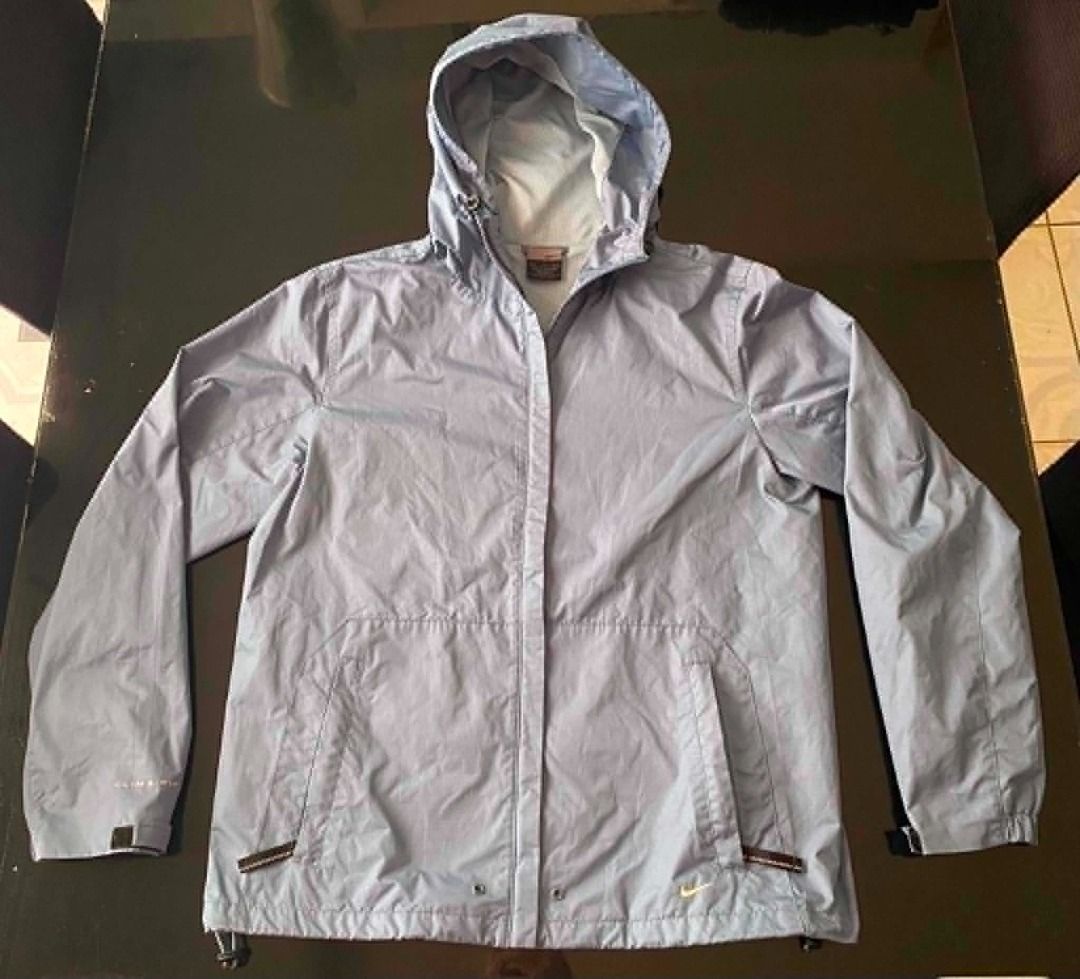 Nike Clima-FIT hooded windbreaker jacket (Category: Coats, Jackets and Outerwear) located in Manila. Submitted by dmalhabour73401 (Listing ID 1444136031, Image 3). Description: DETAILS: Condition: Used - like new Coat & Jacket Style: Windbreaker Description: UNISEX light blue Nike Clima-FIT hooded windbreaker jacket Size: Medium Note: For pick-up only at Aganan, Pavia, Iloilo.