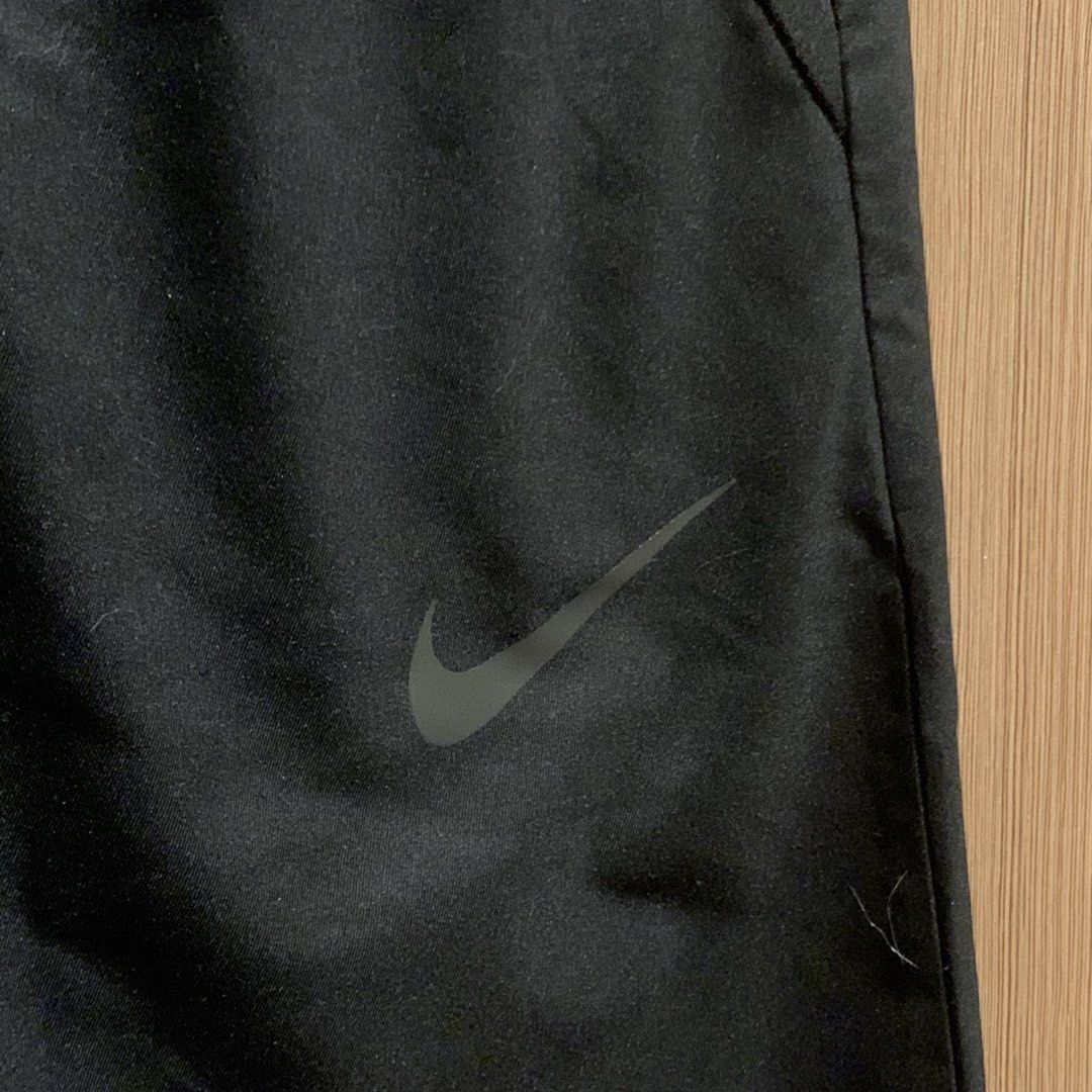 [A17] Nike Dri-Fit Activewear Pants (Category: Activewear) located in Manila. Submitted by clutter.town (Listing ID 1444298614, Image 2). Description: Nike Dri-Fit Activewear Pants SWIPE TO THE END TO SEE TAG, SIZE, AND MATERIAL USED ❗️₱100 OFF IF PURCHASED WITH ANOTHER ITEM LABLED [A] IN MY PROFILE Lady owned Used with care Fits S-M Waist is 80cm, stretchable band Length from top of band to end is 37inches Located in Taft Avenue, Pasay. Near Mal