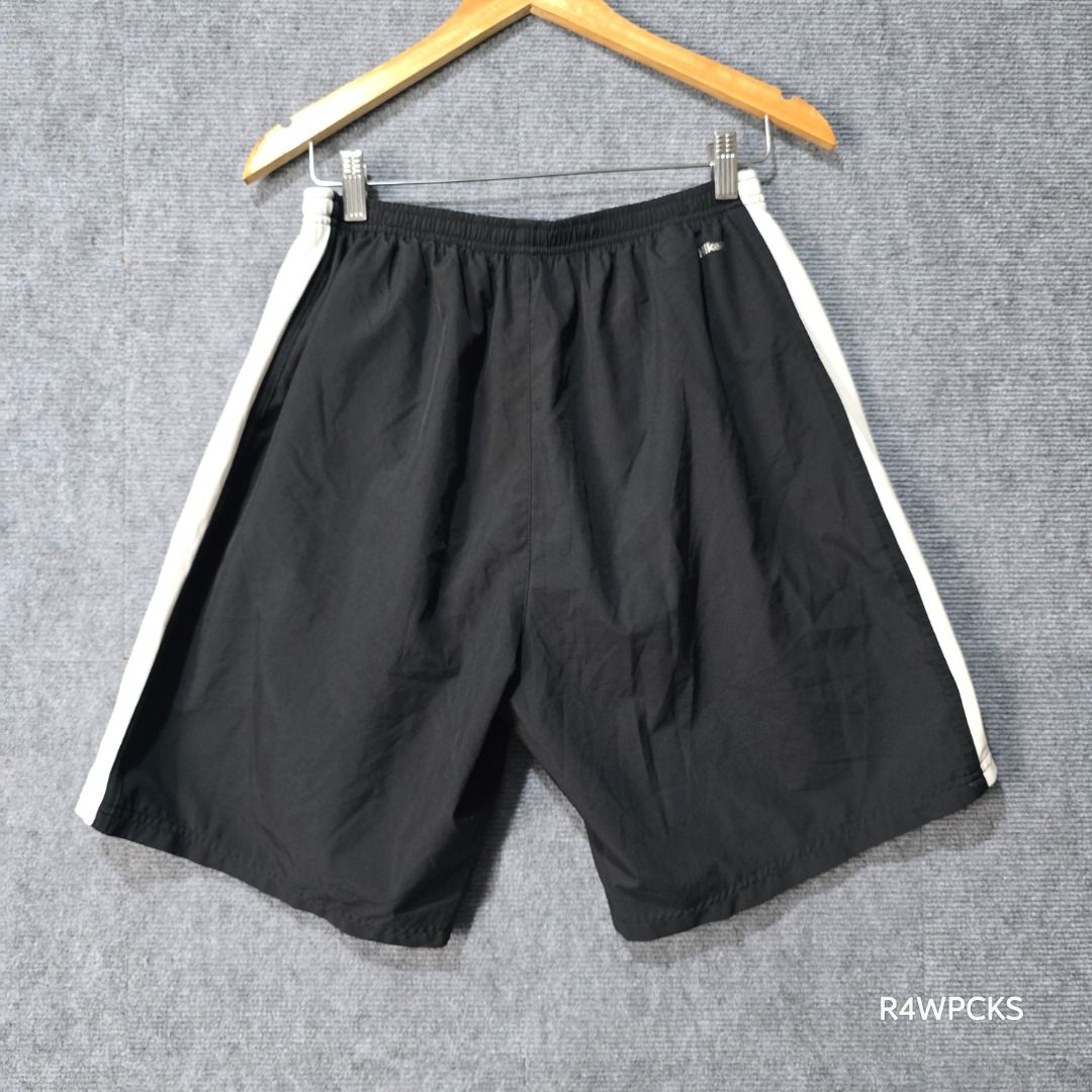 NIKE FIT DRI BLACK WHITE SHORTS (Category: Shorts) located in San Mateo. Submitted by r4wpcks (Listing ID 1444194380, Image 2). Description: Size on Tag: L Best Fit: 28 - 34 Waist: 28 - 34 inches Length: 19 inches Leg Hole / Hem: 13 inches Condition: 9/10 Color Rate: 9/10 Issue: Signs of use on reflective markings COLOR MAY VARY DUE TO LIGHTING Location: San Mateo Rizal, near Marikina J&T/Lalamove courier, shipping fee should be handled by the bu